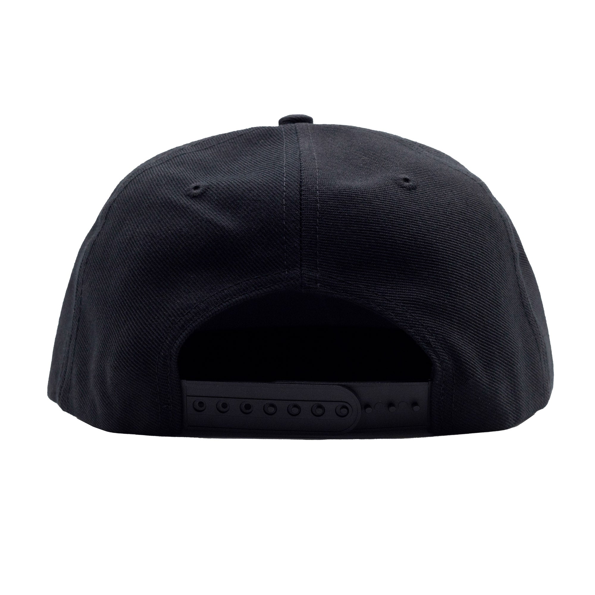 Black snapback hat featuring a clean design with an adjustable strap at the back, ideal for motorsport enthusiasts.